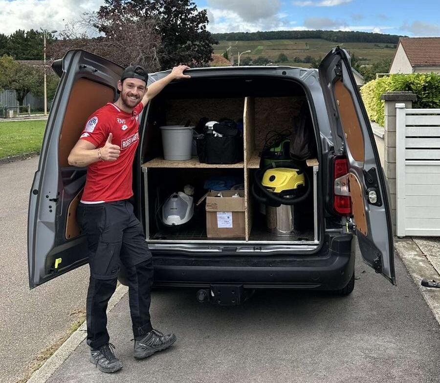 Pierre-Louis Pouteau — nettoyage auto à domicile Côte-d'Or